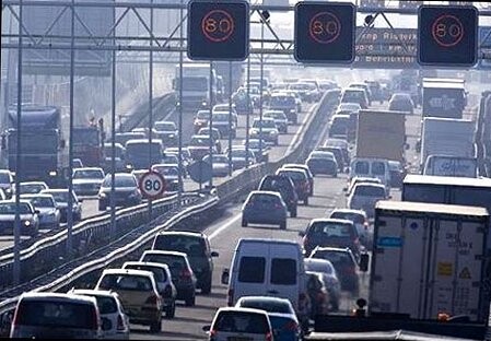 Override of the title Stikken langs de snelweg