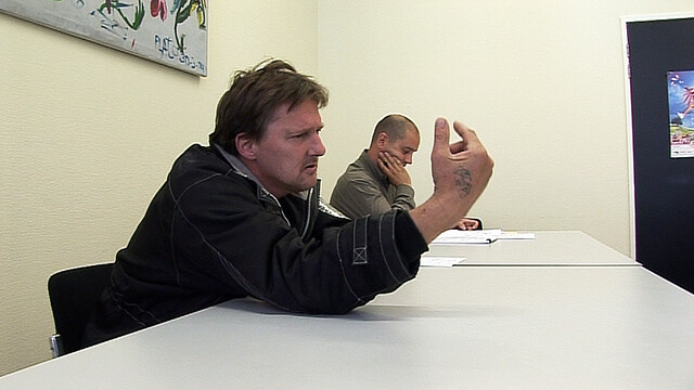 Override of the title Holland Doc: Verdacht en voorlopig vast