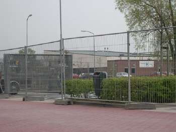 Override of the title Het hek geopend